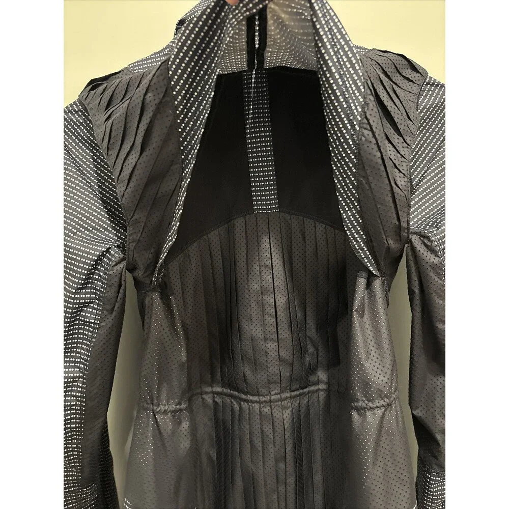 Lululemon Vent It Out Jacket Double Dot Navy Blue Lullaby / Navy Blue Size 6 - Picture 13 of 14